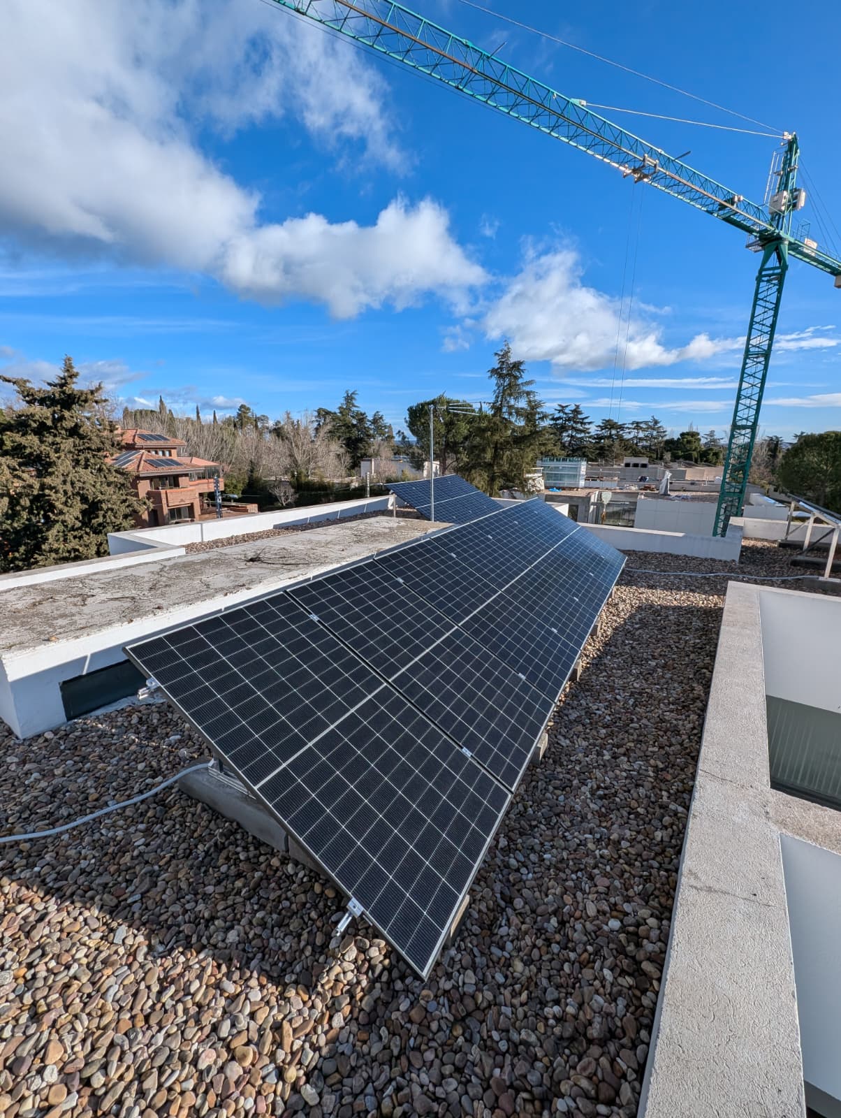 Fotografía 3 del proyecto: Instalación fotovoltaica en Vivienda unifamiliar de lujo